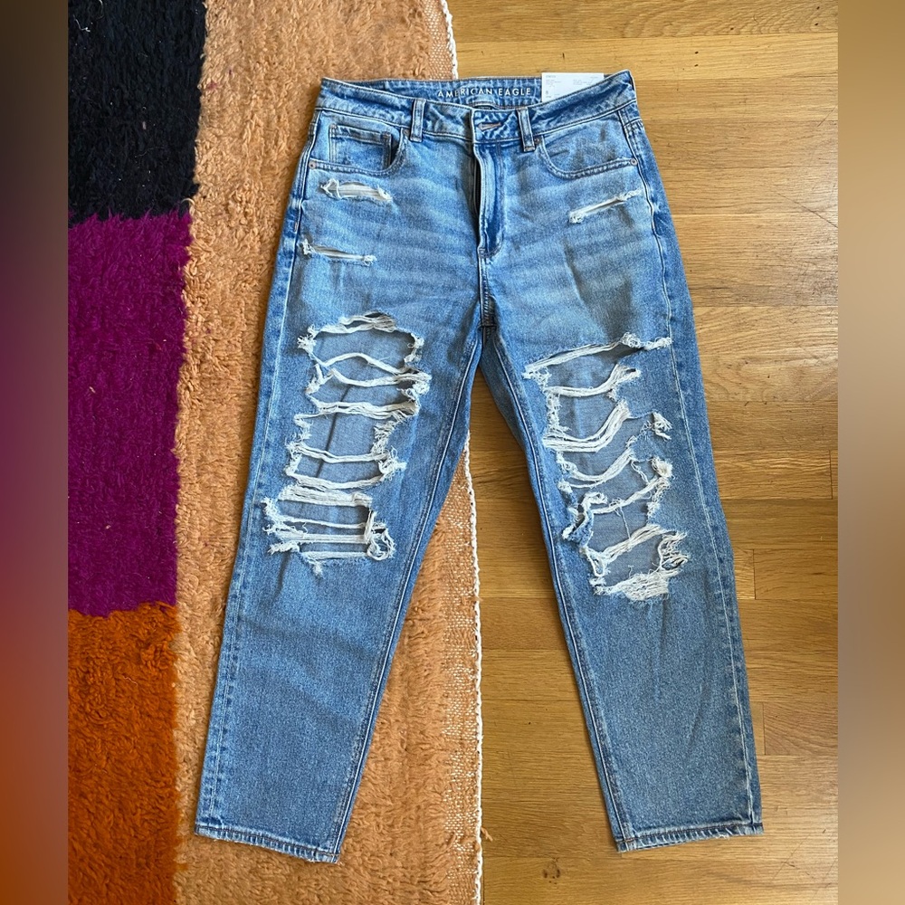 American Eagle Jeans- Mom Jeans, High Rise, Stretchy